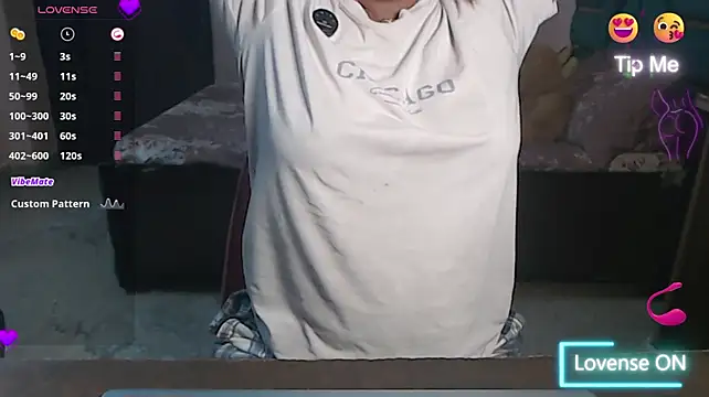 DuskyDivaXO webcam