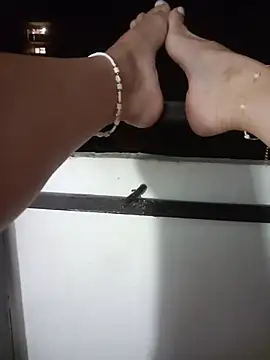 LauraDelightX webcam