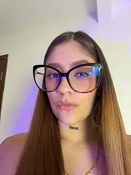 ZaraCarterX webcam