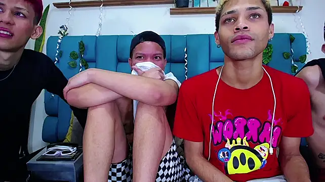 Dirty3someGuys webcam