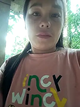 Lynne_11 webcam