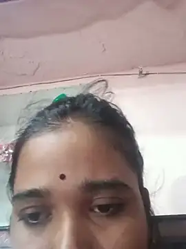 Hotkajalpaj3099 webcam