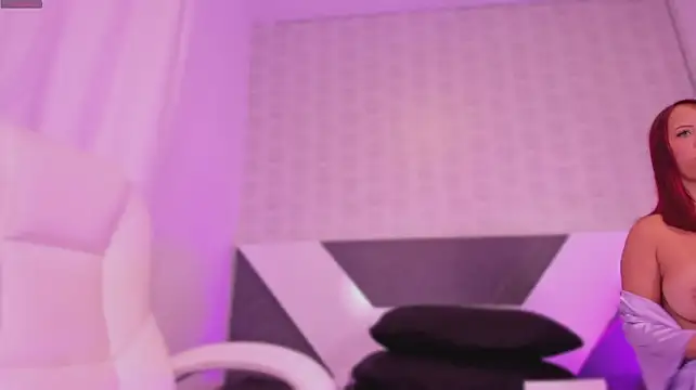 Vivian_Ellery webcam