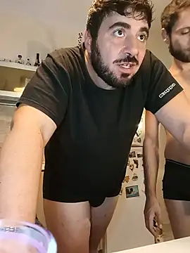 bear_skinny webcam