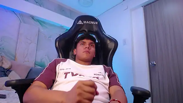 Thiago_Knox webcam