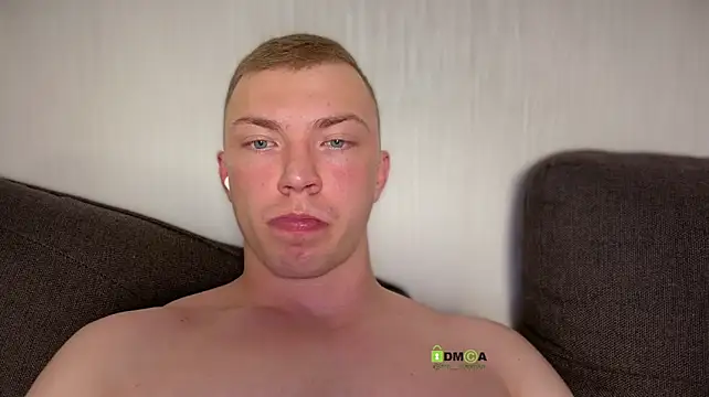 iron__chap webcam