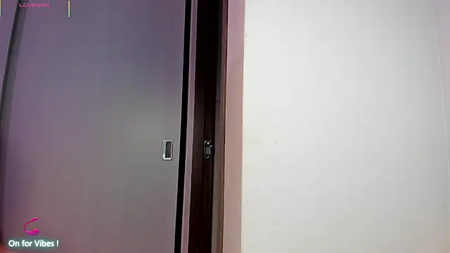 KimDesirex webcam