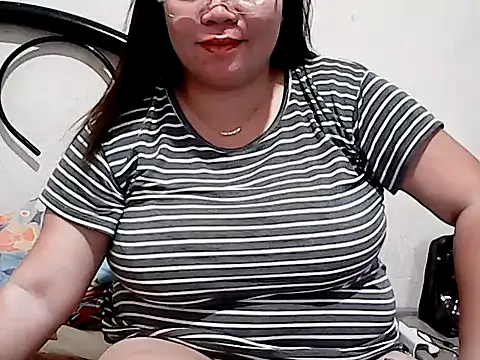 HornyPussie69