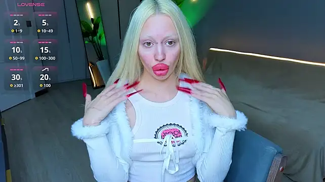 Luna_Beverly