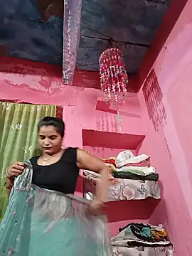 Cut_rani64 webcam