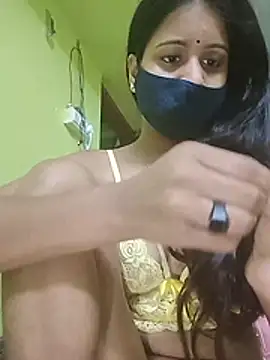 Pinkyjii webcam