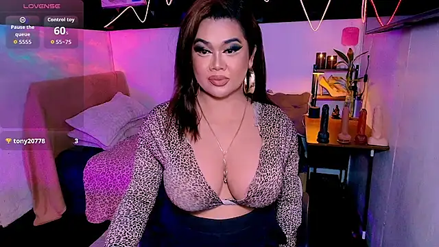 asiankatyhuge webcam