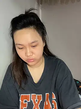 Almira6868 webcam