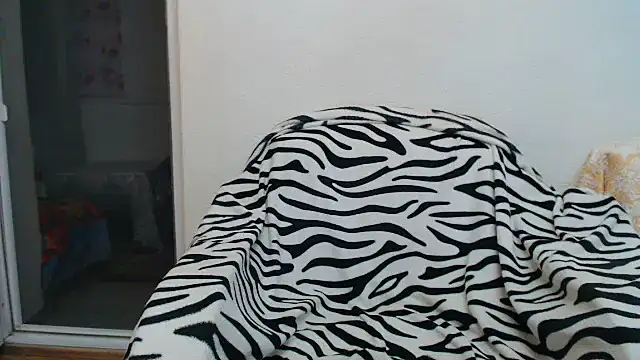 MissElla webcam