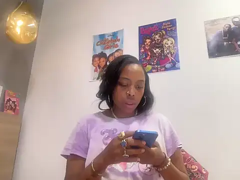ChocolateCakeQueen webcam