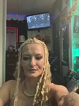 blondebarbiebae