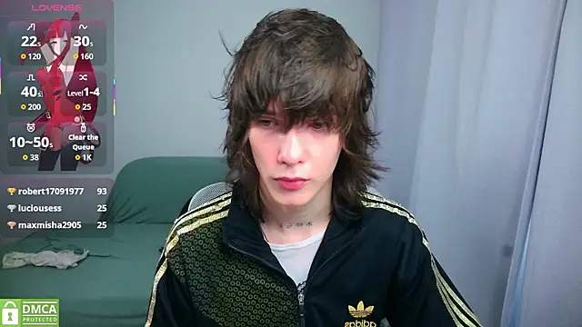 LeonBoykisser live cam preview
