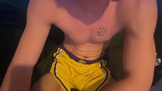 Lucas328706 webcam