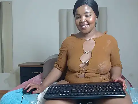 CaramelBaddie16 webcam