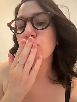amooraaamoon webcam