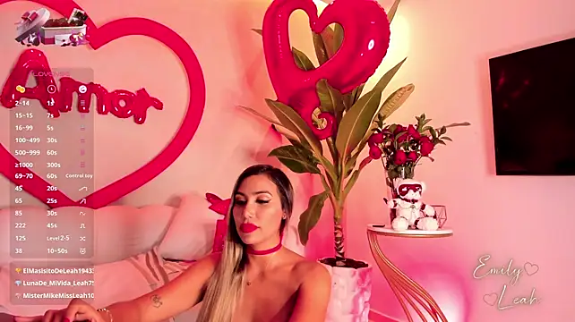 EmilyLeah_ webcam