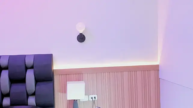 maily_zanss webcam