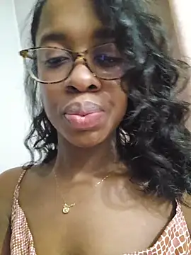 Im_Camila__ webcam