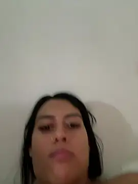UR_LATIN_BUSHY_GUYS webcam