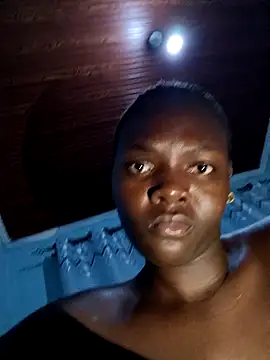 Daddiesdoll webcam