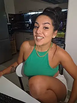 hot-babygirl webcam