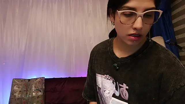 Moshelle_ webcam