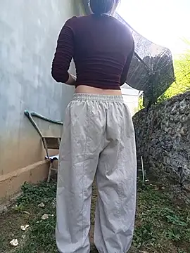 Linda-yiyi webcam