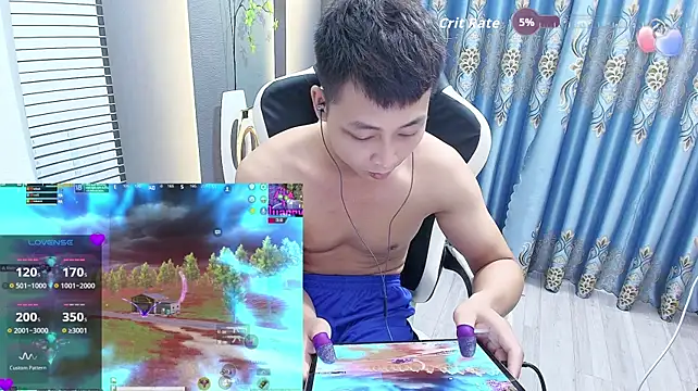Naughty___asian webcam
