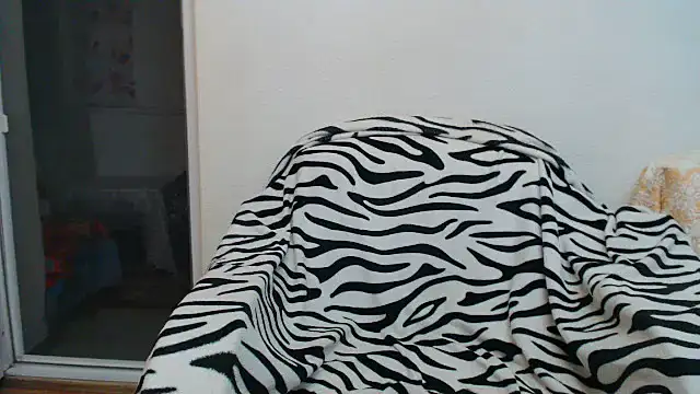 MissElla webcam