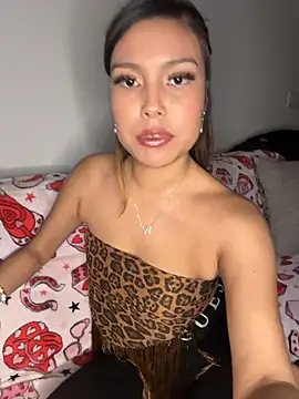 lillytiller webcam