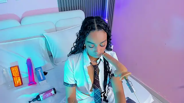 clawdeen__wolf (F teen) - slap boobs x 2 🙈🍒