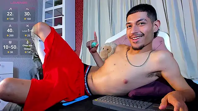 ItsZairen webcam
