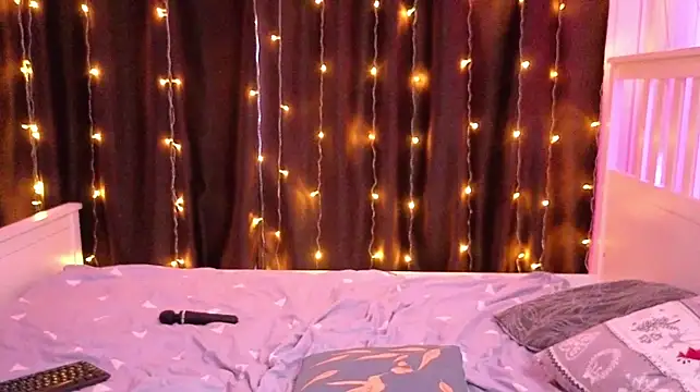 LauraleeSadiq webcam