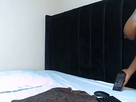 cocoa_devines webcam