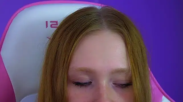 AgataFoxley webcam