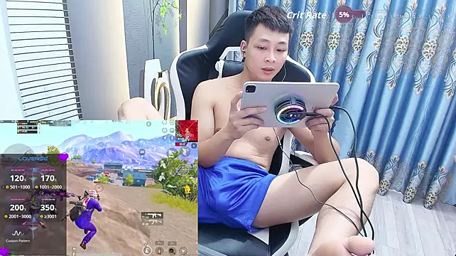 Naughty___asian webcam