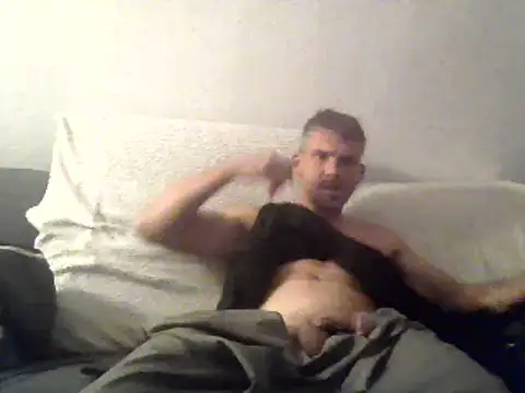 Cambitchboy webcam