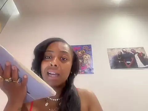 ChocolateCakeQueen webcam
