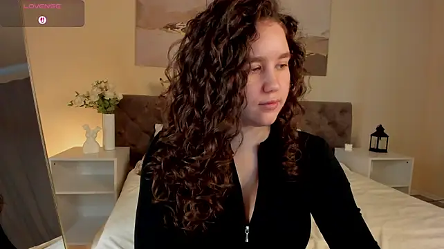 Ariella_Sol webcam