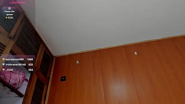 Wendy_Marchall webcam
