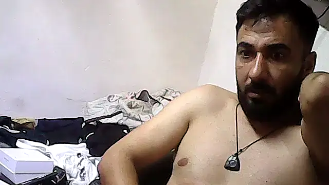 leon_ates (Ask my age) - boşalt beni bebeğim :)