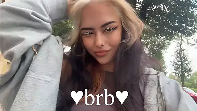 baby__kim webcam