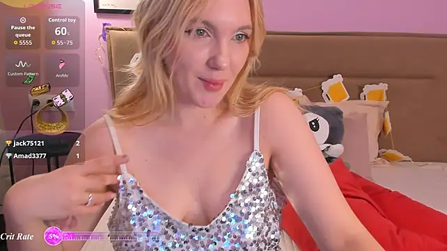 Fluffy_Monica webcam