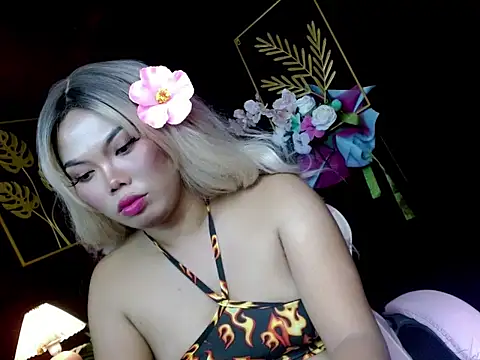 slutty_lauraxxx webcam