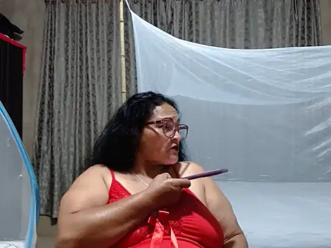 _BellaNocturna webcam